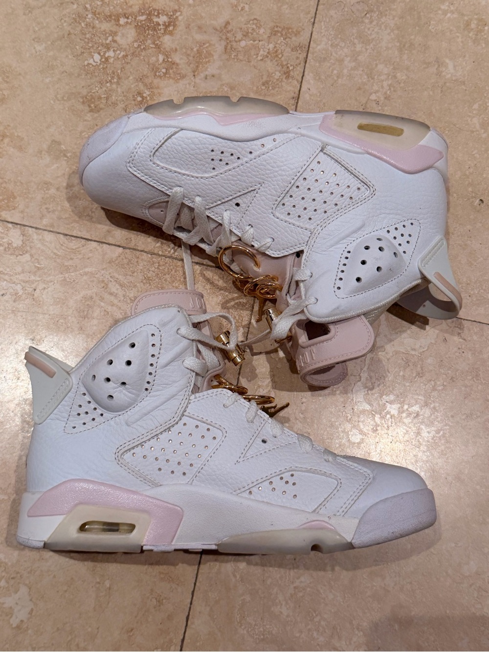 Women's Air Jordan 6 Retro 'Gold Hoops' sneakers Pink and White Size 7